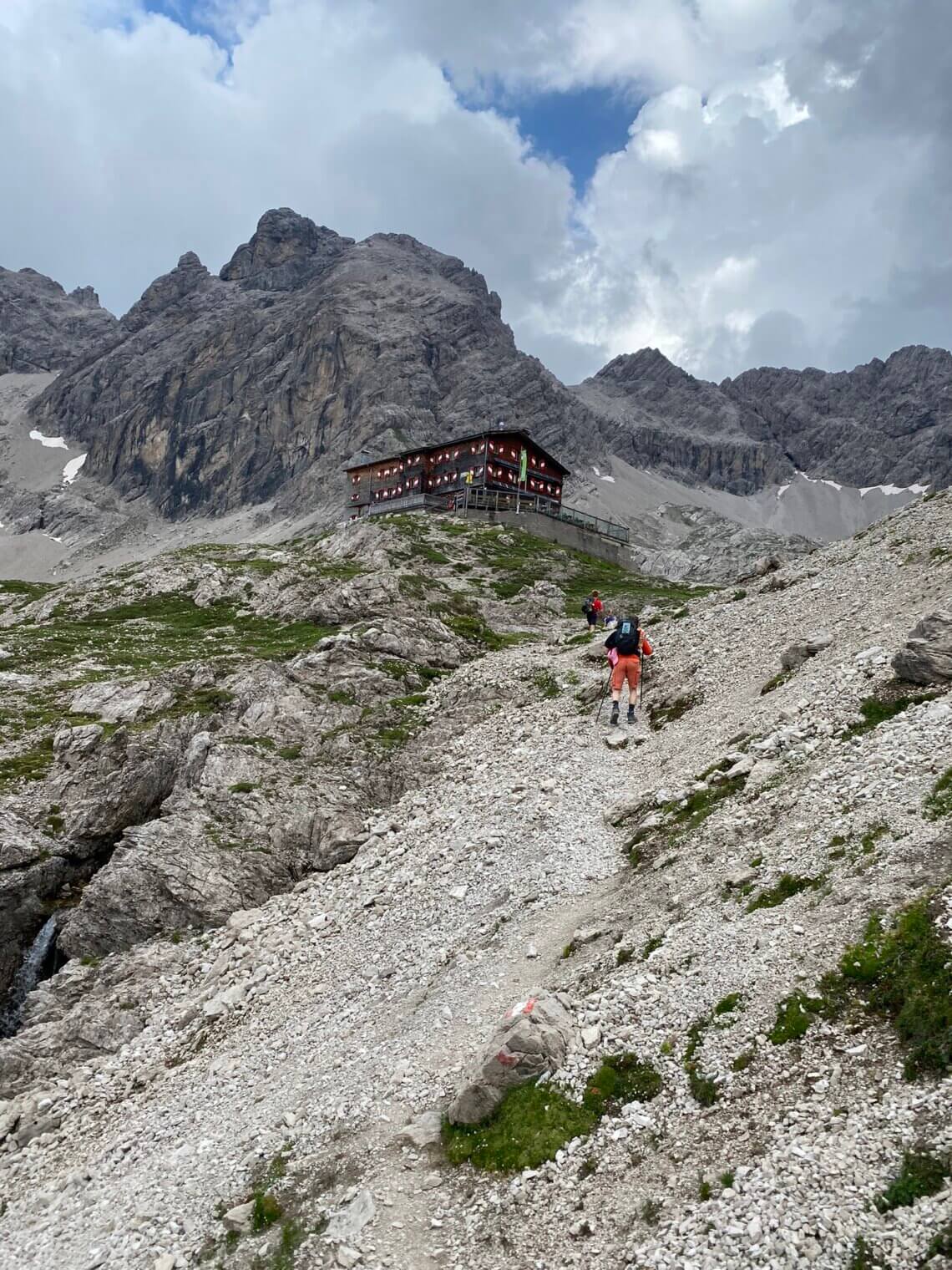 Karlsbaderhutte in zicht! 